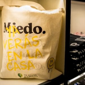 Verás en la casa